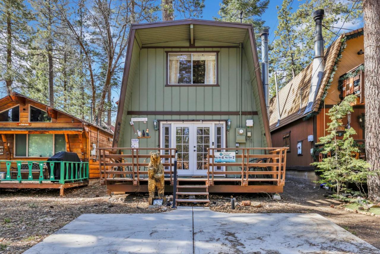 Bear Mountain Cabin- Adorable Moonridge A-Frame ビッグ・ベアー・レイク エクステリア 写真
