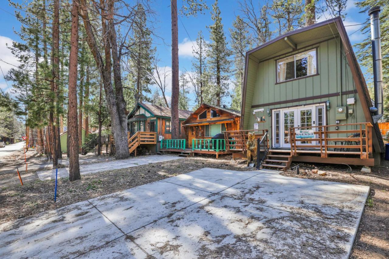 Bear Mountain Cabin- Adorable Moonridge A-Frame ビッグ・ベアー・レイク エクステリア 写真